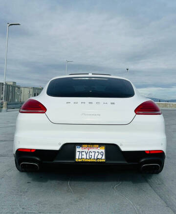 2014 Porsche Panamera 4