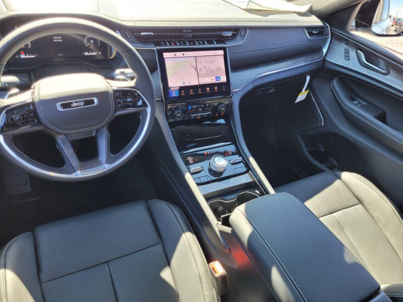 2025 Jeep Grand Cherokee Overland