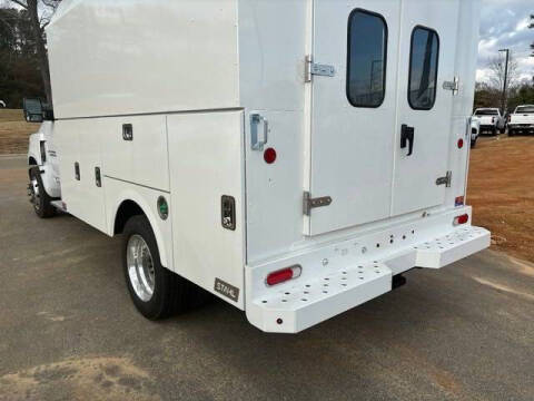 2024 Chevrolet Silverado 5500HD