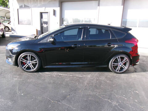 2017 Ford Focus ST