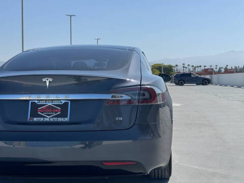 2017 Tesla Model S