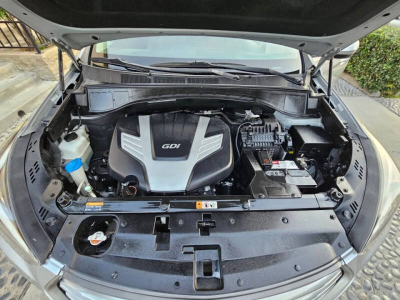 2018 Hyundai Santa Fe SE