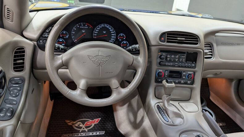 2004 Chevrolet Corvette