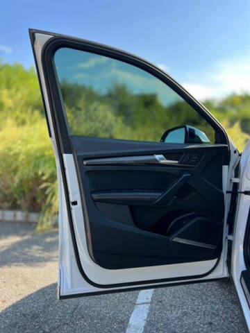 2023 Audi SQ5 3.0T quattro Premium Plus