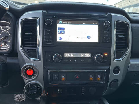 2018 Nissan Titan SV