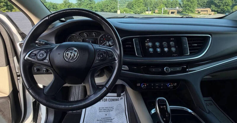 2019 Buick Enclave Essence