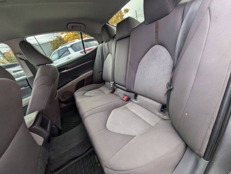 2019 Toyota Camry LE