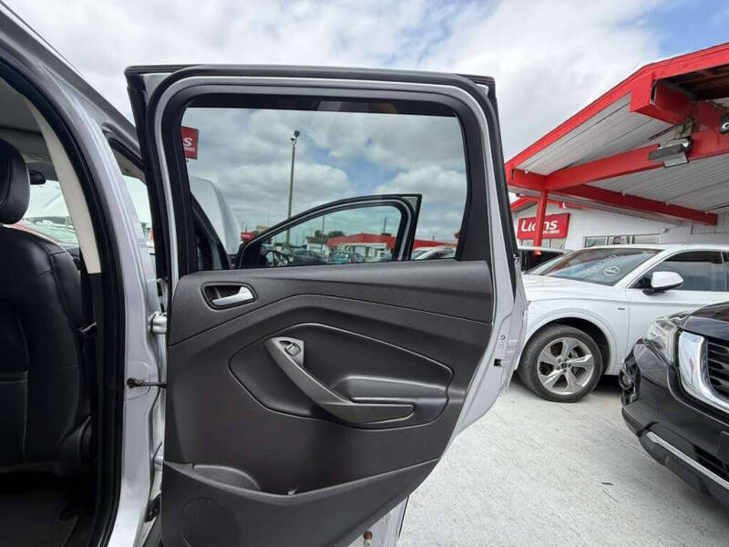 2019 Ford Escape SE