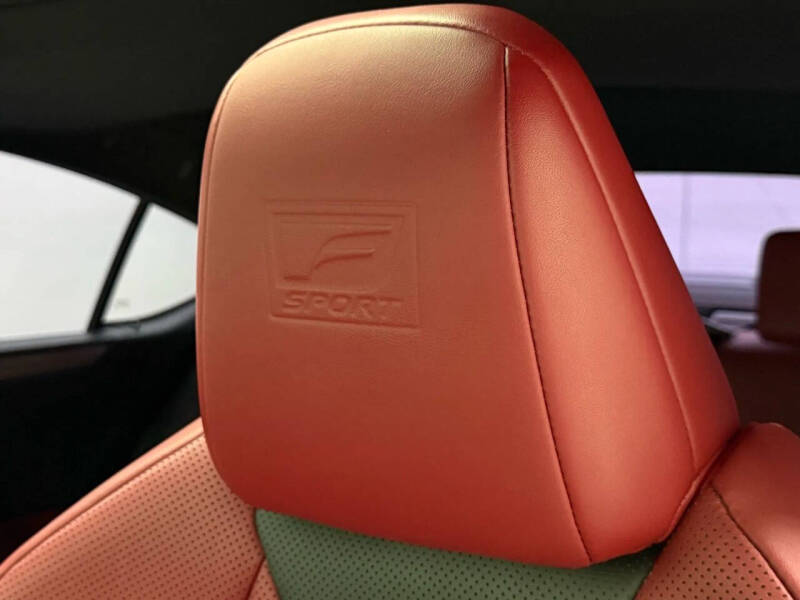 2023 Lexus ES 350 F SPORT Handling