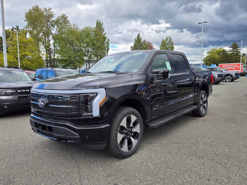 2025 Ford F-150 Lightning Platinum