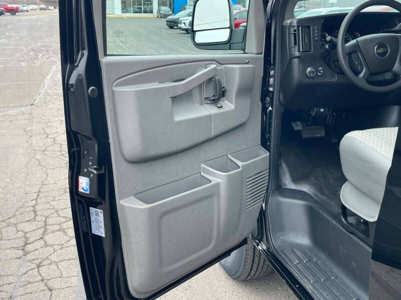 2026 Chevrolet Express 2500
