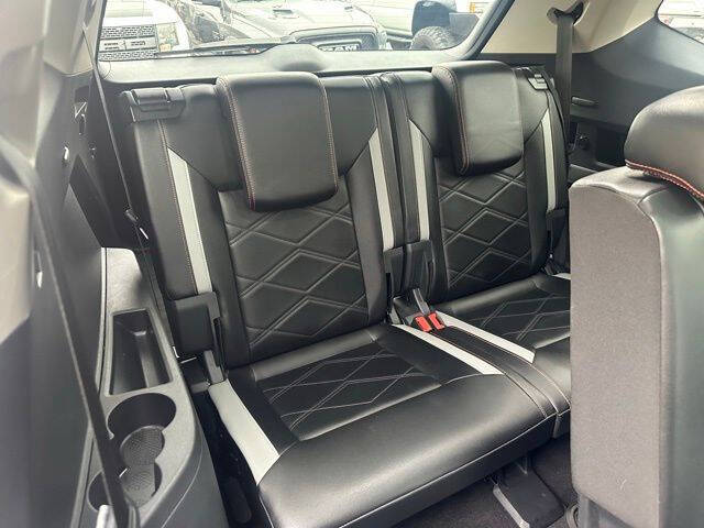 2024 Volkswagen Atlas Peak Edition SE 4Motion