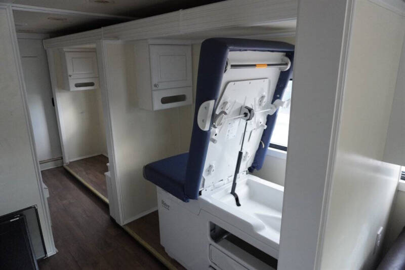 2015 Freightliner XCS Chassis