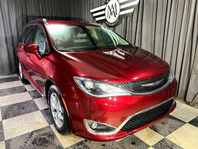 2017 Chrysler Pacifica Touring-L Plus