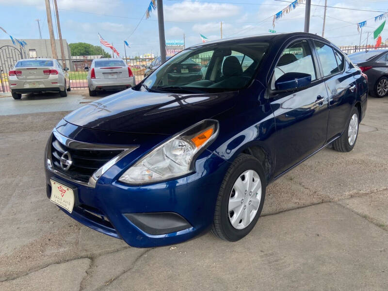 2019 Nissan Versa SV