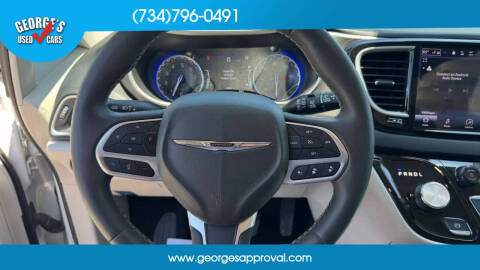 2024 Chrysler Pacifica Touring L