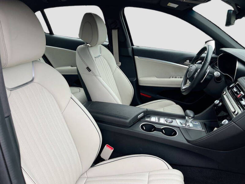 2024 Genesis G70