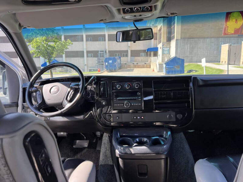 2014 GMC Savana