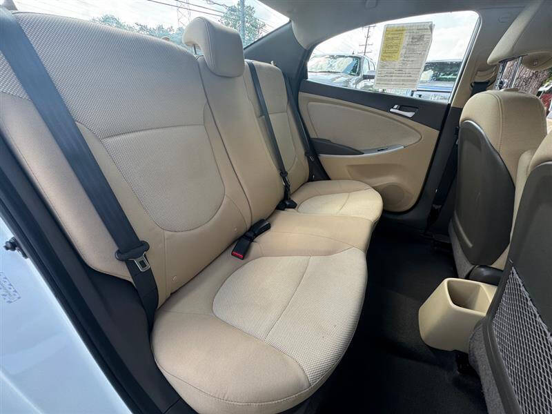 2012 Hyundai Accent GLS