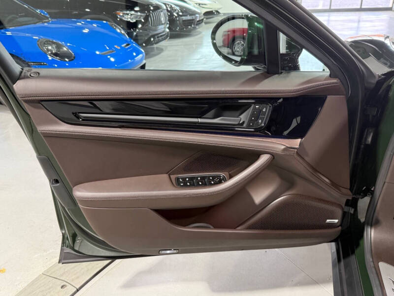 2025 Porsche Panamera 4 E-Hybrid