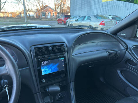 2003 Ford Mustang GT Deluxe