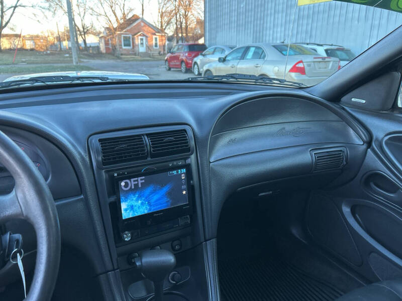 2003 Ford Mustang GT Deluxe