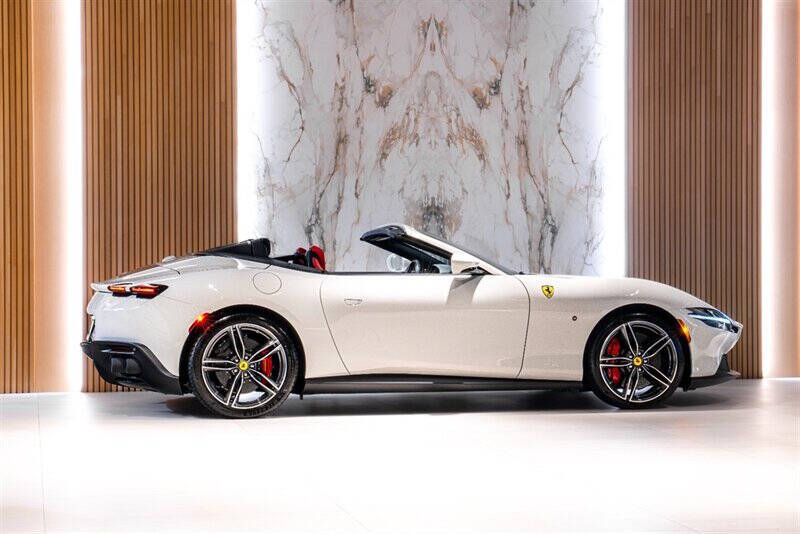 2025 Ferrari Roma Spider