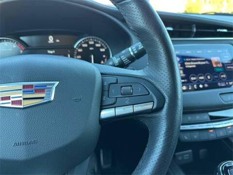 2023 Cadillac XT4 Sport