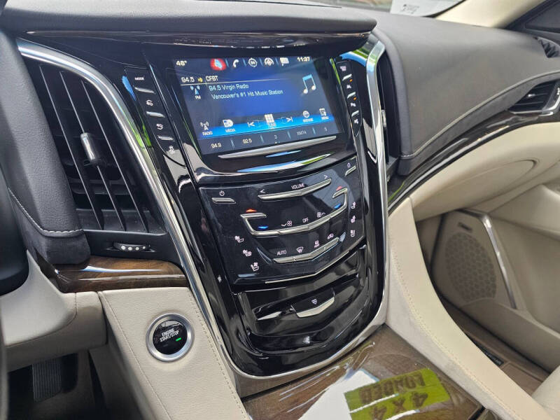 2018 Cadillac Escalade ESV Premium Luxury