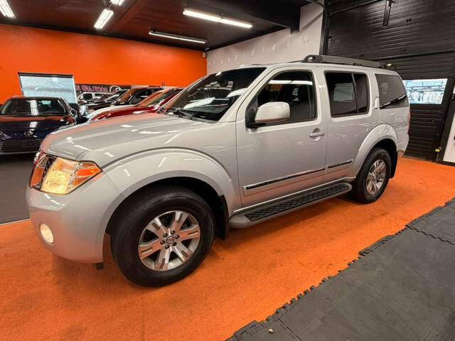 2011 Nissan Pathfinder Silver Edition