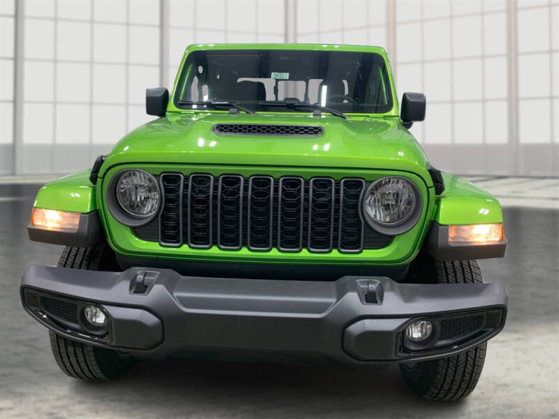 2026 Jeep Gladiator Sport S