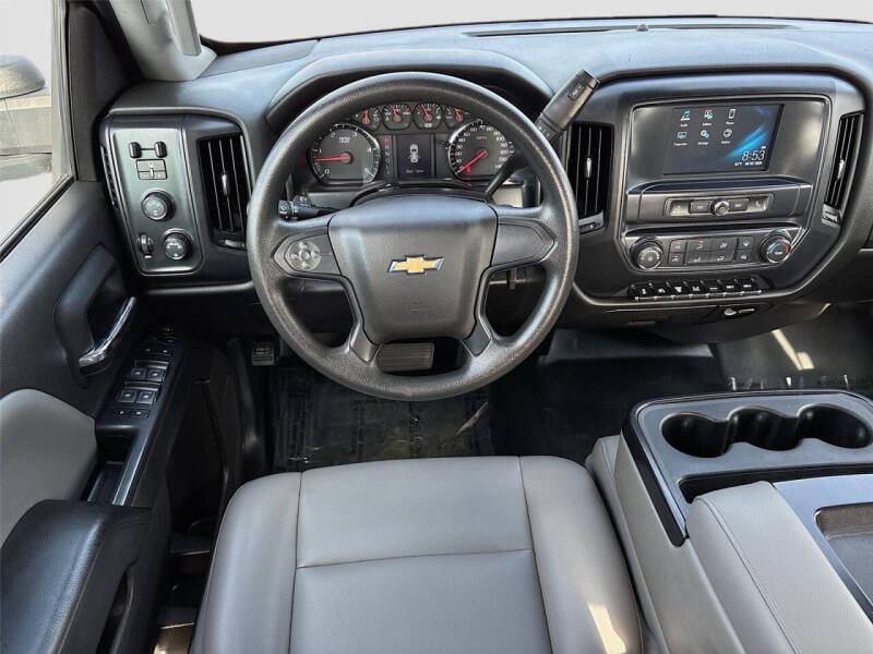 2022 Chevrolet Silverado 5500HD