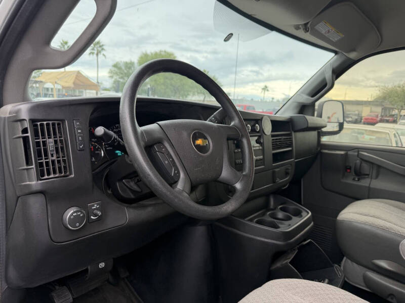 2017 Chevrolet Express 2500