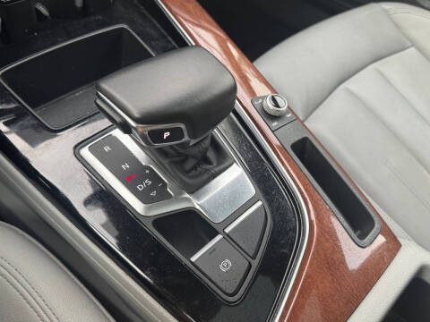 2021 Audi A4 quattro Premium 40 TFSI