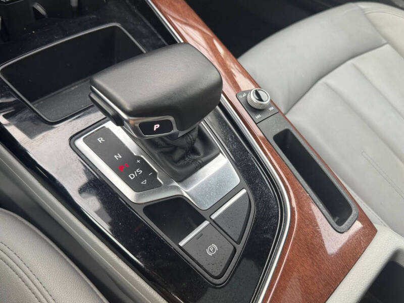 2021 Audi A4 quattro Premium 40 TFSI