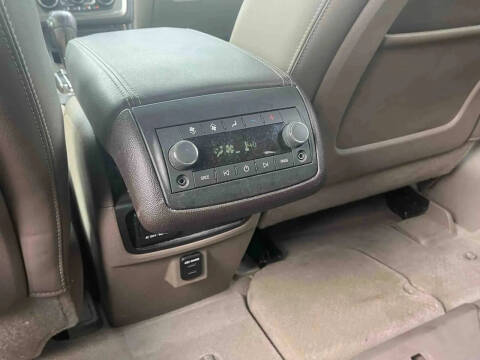 2016 GMC Acadia Denali