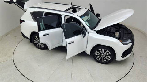 2023 Lexus LX 600 Luxury