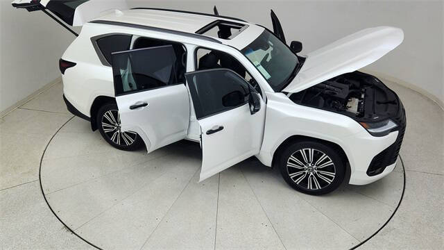 2023 Lexus LX 600 Luxury