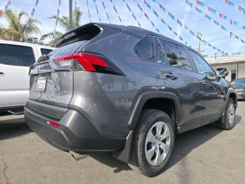2021 Toyota RAV4 LE