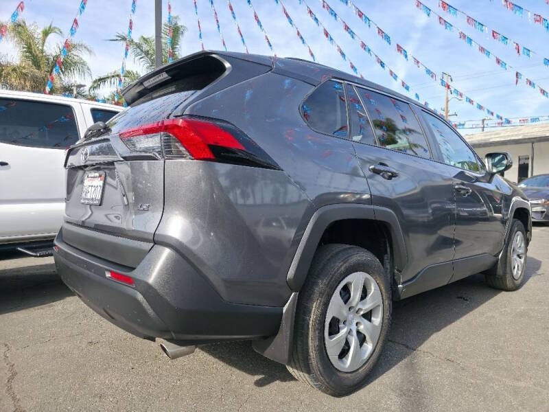 2021 Toyota RAV4 LE