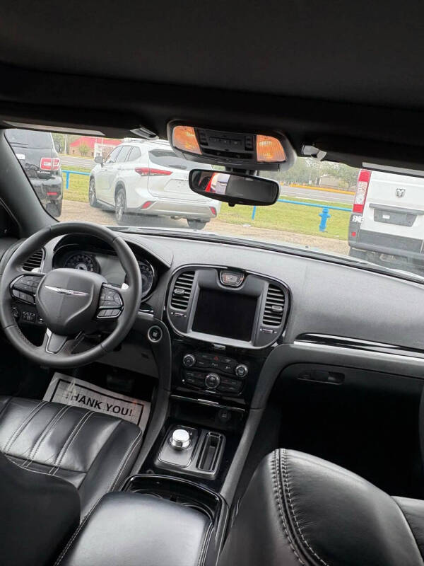 2023 Chrysler 300 S V6