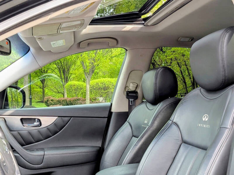 2009 Infiniti FX35