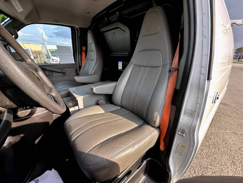 2019 Chevrolet Express 2500