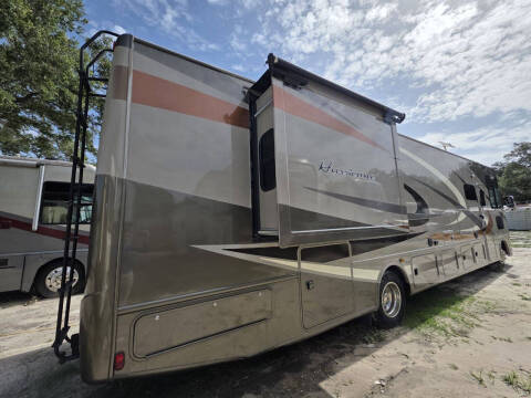2016 Thor Motor Coach Hurricane