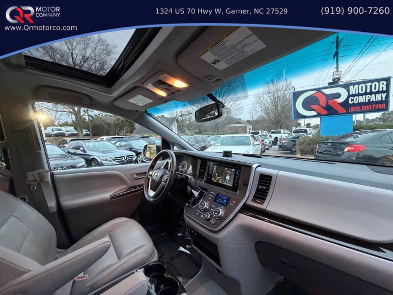 2015 Toyota Sienna