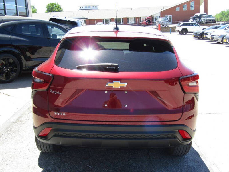 2024 Chevrolet Trax LS