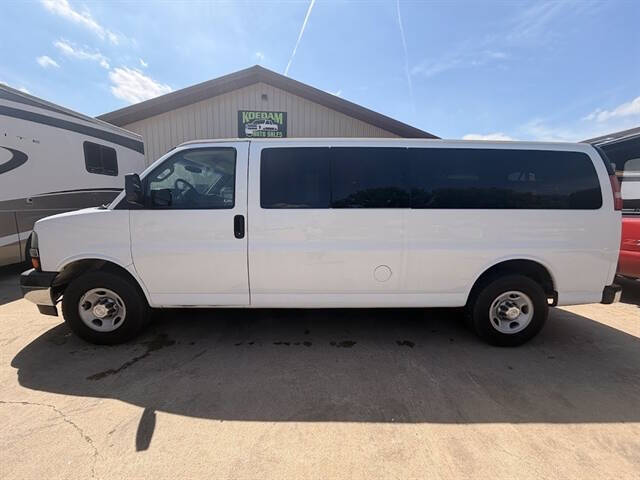 2017 Chevrolet Express LT 3500