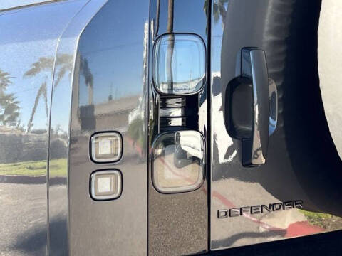 2026 Land Rover Defender 130 P300 S