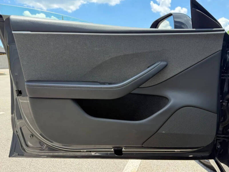 2025 Tesla Model 3 Long Range