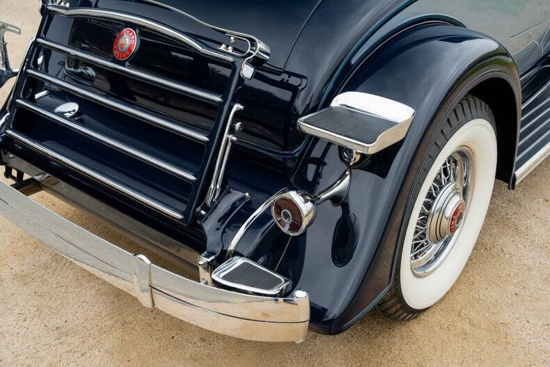 1933 Packard Twelve